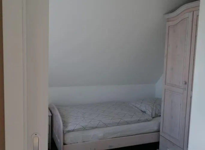 Leuchtturmkieker In Schlagsdorf Auf * Fehmarn