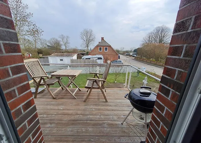 Leuchtturmkieker In Schlagsdorf Auf * Fehmarn